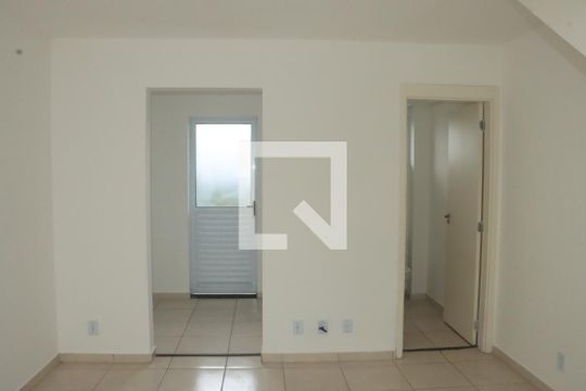 Corredor de casa de condomínio para alugar com 2 quartos, 60m² em Bairro Jardim Nossa Senhora das Graças, Cotia