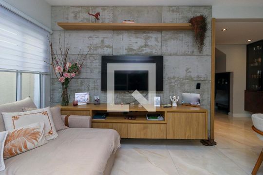 Sala de casa de condomínio para alugar com 4 quartos, 212m² em Vila Cruzeiro, São Paulo