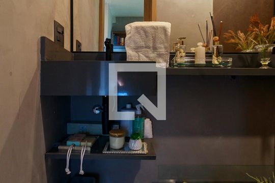 Lavabo de casa de condomínio para alugar com 4 quartos, 212m² em Vila Cruzeiro, São Paulo