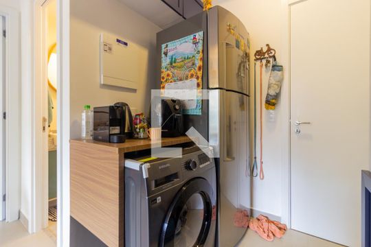 Sala/Cozinha de apartamento para alugar com 1 quarto, 45m² em Pinheiros, São Paulo