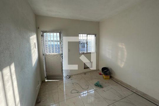 Sala/Quarto de kitnet/studio para alugar com 1 quarto, 35m² em Honório Gurgel, Rio de Janeiro