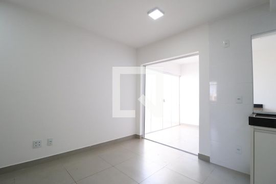 Sala de apartamento para alugar com 2 quartos, 67m² em Novo Mundo, Uberlândia