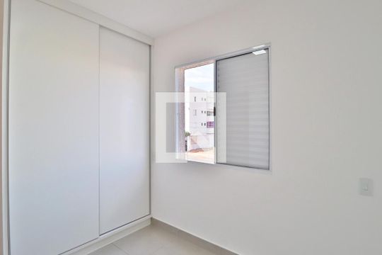 Quarto 2 - Suíte de apartamento para alugar com 2 quartos, 67m² em Novo Mundo, Uberlândia