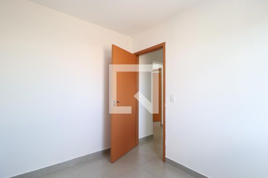 Quarto 1 de apartamento para alugar com 2 quartos, 67m² em Novo Mundo, Uberlândia