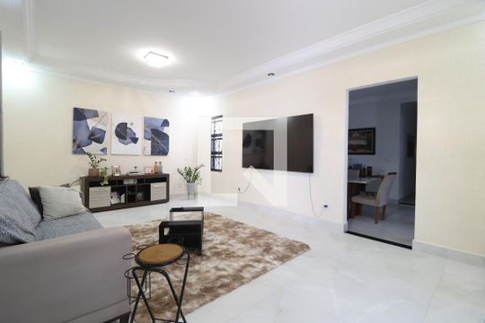 Sala de casa para alugar com 3 quartos, 250m² em Jardim Patricia, Uberlândia