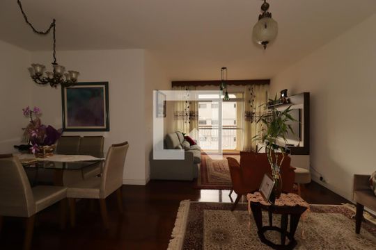Apartamento à venda com 3 quartos, 174m² em Vila Assunção, Santo André