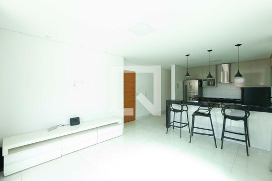Apartamento à venda com 2 quartos, 96m² em Novo Riacho, Contagem