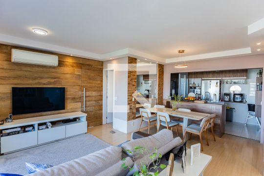 Sala e varanda extendida de apartamento à venda com 2 quartos, 85m² em Jardim Santo Elias, São Paulo