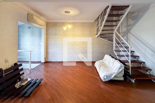 Casa de Condomínio à venda com 3 quartos, 170m² em Jardim das Esmeraldas, São Paulo