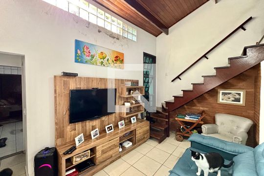 Sala  de casa à venda com 3 quartos, 149m² em Jardim Soraia, São Paulo