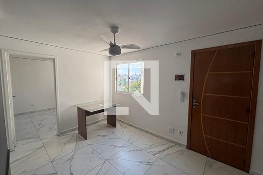 Sala de apartamento para alugar com 2 quartos, 52m² em Cidade Líder, São Paulo