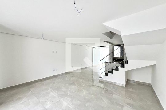 Sala de casa à venda com 3 quartos, 160m² em Santa Branca, Belo Horizonte