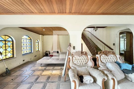 Sala de casa para alugar com 5 quartos, 491m² em Vila Comercial, São Paulo