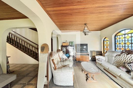 Sala de casa para alugar com 5 quartos, 491m² em Vila Comercial, São Paulo