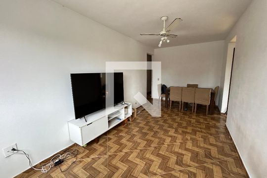 Sala de apartamento para alugar com 2 quartos, 62m² em Cavalcanti, Rio de Janeiro
