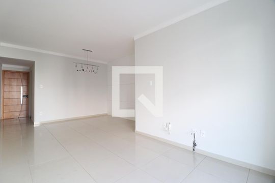 Sala de apartamento para alugar com 2 quartos, 89m² em Santa Mônica, Uberlândia