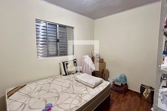Quarto 1 de casa para alugar com 2 quartos, 90m² em Jardim Nova Cidade, Guarulhos