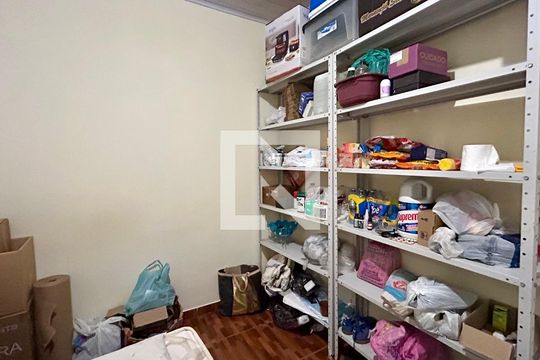 Quarto 1 de casa para alugar com 2 quartos, 90m² em Jardim Nova Cidade, Guarulhos