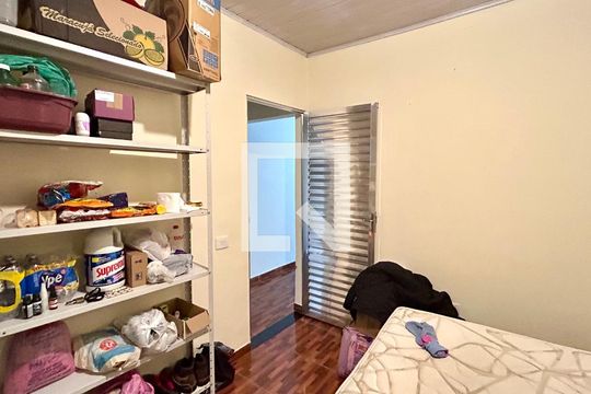Quarto 1 de casa para alugar com 2 quartos, 90m² em Jardim Nova Cidade, Guarulhos