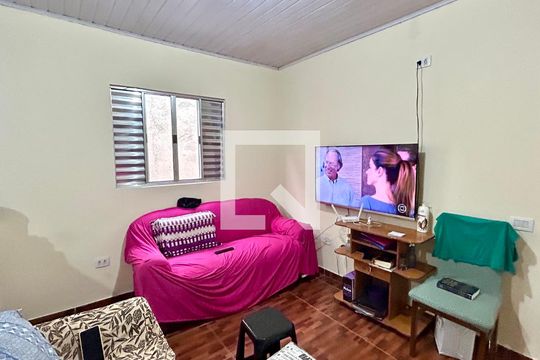 Sala de casa para alugar com 2 quartos, 90m² em Jardim Nova Cidade, Guarulhos