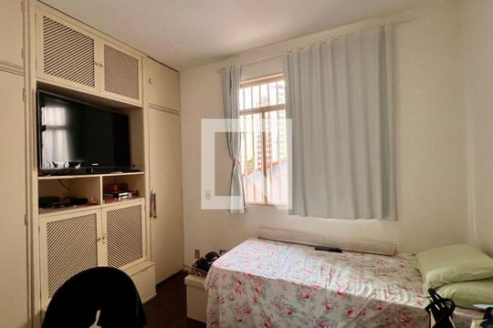 Casa à venda com 3 quartos, 300m² em Nova Granada, Belo Horizonte