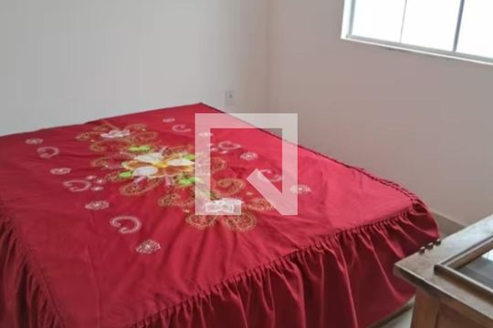 Quarto de casa para alugar com 2 quartos, 52m² em Parque Balneario Sao Francisco, Cabo Frio