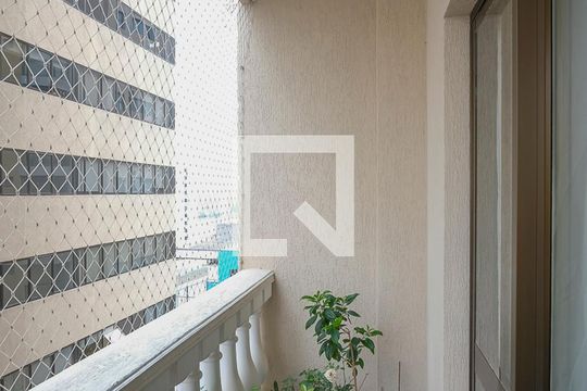 Varanda da sala de apartamento para alugar com 4 quartos, 135m² em Santo Antônio, São Caetano do Sul