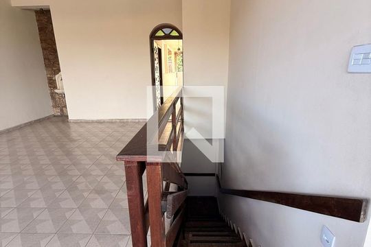 Casa para alugar com 3 quartos, 200m² em Boa Vista, Belo Horizonte