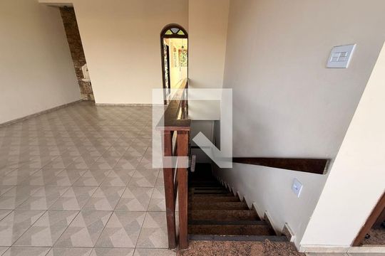 Casa para alugar com 3 quartos, 200m² em Boa Vista, Belo Horizonte