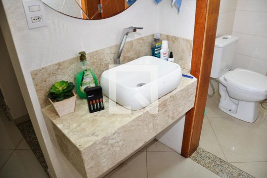 Detalhe - Lavabo de casa à venda com 4 quartos, 210m² em Parque Sao Domingos, São Paulo