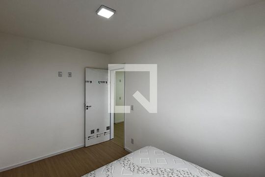 Quarto 1 de apartamento à venda com 2 quartos, 39m² em Parque das Nações, Santo André