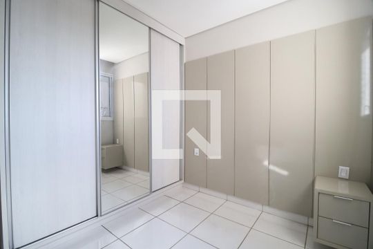 Quarto 1 - Suíte de apartamento para alugar com 2 quartos, 65m² em Jardim Patricia, Uberlândia