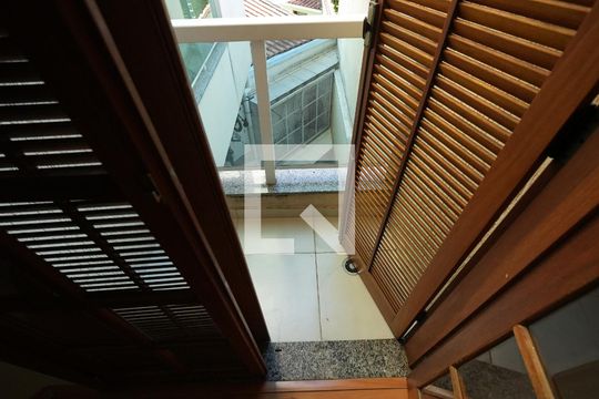 Sacada de apartamento para alugar com 2 quartos, 75m² em Santa Maria, Santo André
