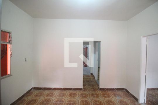 Casa para alugar com 2 quartos, 100m² em Rocha Sobrinho, Mesquita