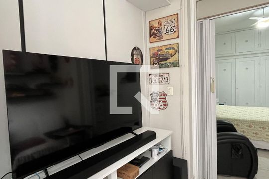 Quarto 1 de apartamento para alugar com 3 quartos, 110m² em Gonzaga, Santos