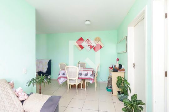 Sala de apartamento à venda com 2 quartos, 49m² em Jardim Guaianazes, São Paulo