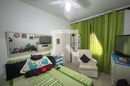 Quarto 1 - suíte de casa à venda com 5 quartos, 8635m² em Vila Valqueire, Rio de Janeiro