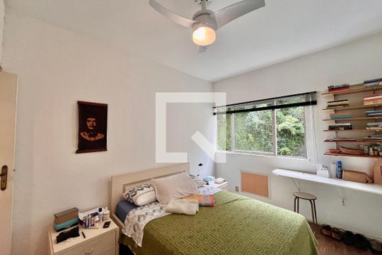 Quarto 1 de apartamento à venda com 2 quartos, 61m² em Ipanema, Rio de Janeiro