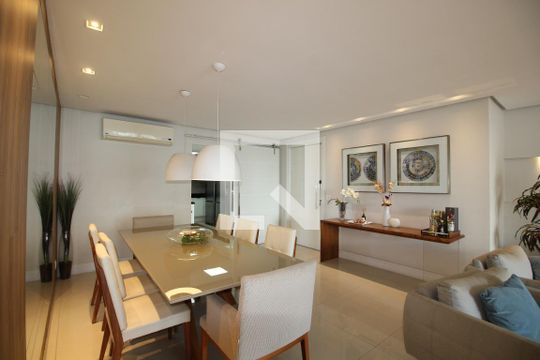 Sala de apartamento para alugar com 4 quartos, 169m² em Barra Olímpica, Rio de Janeiro