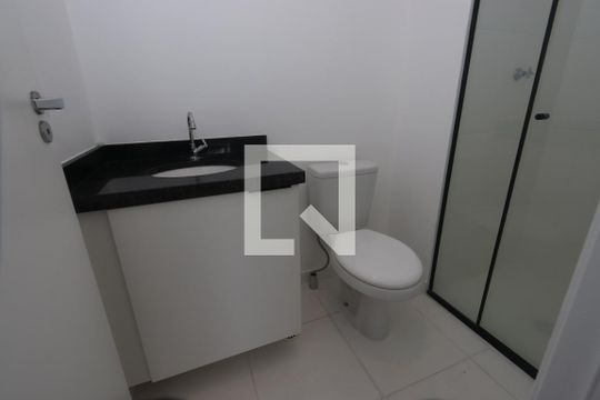 Banheiro de apartamento para alugar com 1 quarto, 30m² em Jardim Angela (zona Leste), São Paulo
