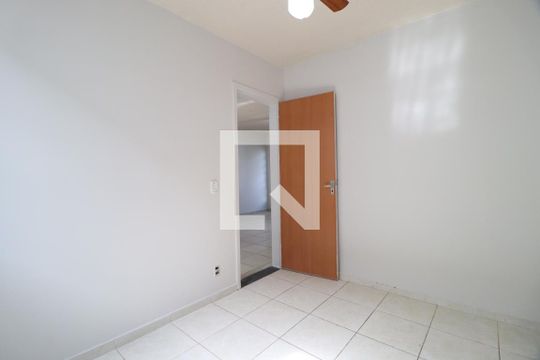 Quarto 2 de apartamento para alugar com 2 quartos, 45m² em Jardim Europa, Uberlândia