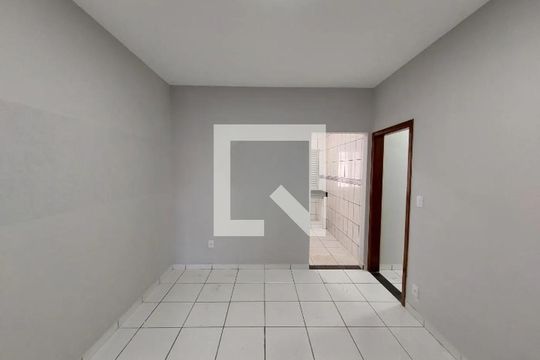 Casa para alugar com 4 quartos, 180m² em Umuarama, Uberlândia
