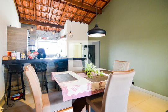 Sala de casa à venda com 3 quartos, 200m² em Vila Rio de Janeiro, Guarulhos