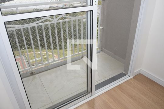 Sacada de apartamento para alugar com 2 quartos, 54m² em Jardim de Lourdes, Embu das Artes