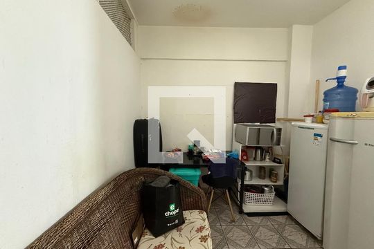 Sala/Cozinha de apartamento à venda com 1 quarto, 30m² em Santa Ifigênia, São Paulo
