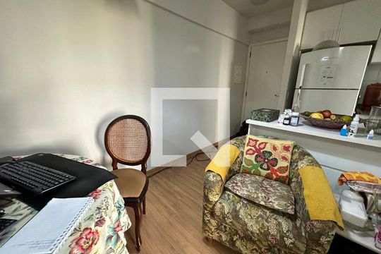 Sala de apartamento para alugar com 2 quartos, 70m² em Bethaville I, Barueri