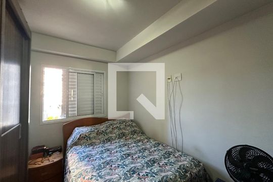 Quarto de apartamento para alugar com 2 quartos, 70m² em Bethaville I, Barueri
