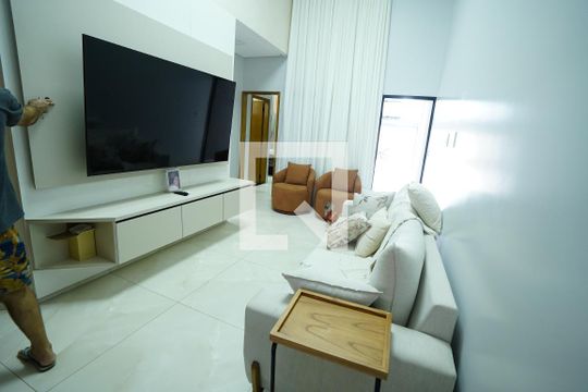 Casa à venda com 3 quartos, 120m² em Parque das Flores, Goiânia