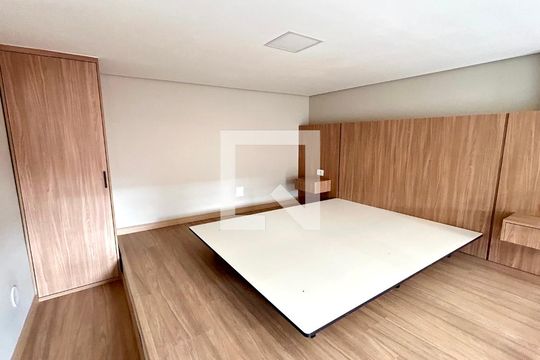 Quarto  de kitnet/studio para alugar com 1 quarto, 34m² em Vila Galvão, Guarulhos