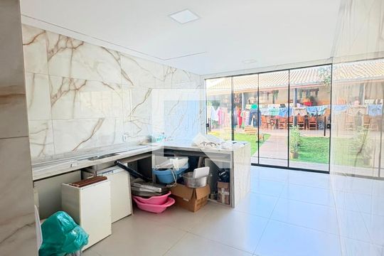 Sala/cozinha de casa à venda com 3 quartos, 360m² em Residencial Centerville, Goiânia